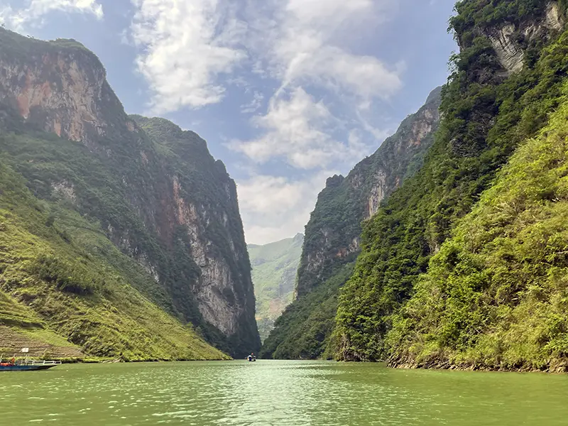 Every Vietnam Travel Guide highlights Tu San Canyon for its towering cliffs and striking views along the Nho Que River.