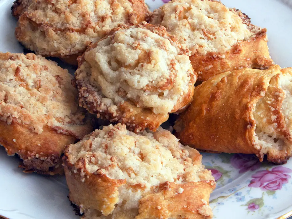 Sweet Armenian gata pastry served on a plate, one of the best food to try in Armenia.