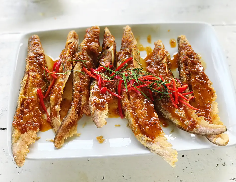 Trey Chean Choun, pan-fried whole fish with sweet and sour sauce, a must-try dish in Cambodia