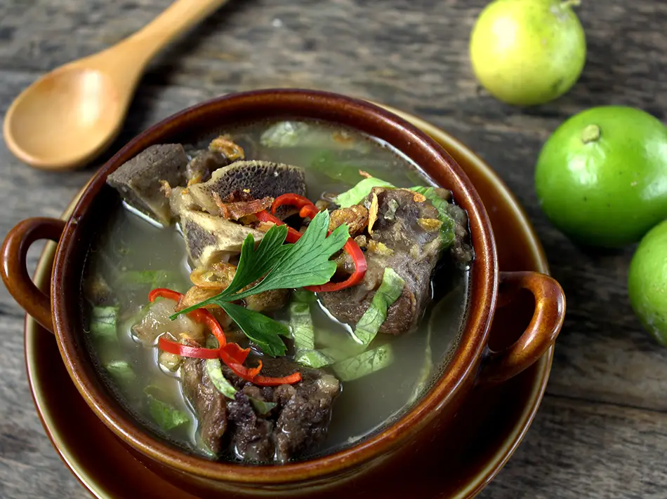 Sup tulang with tender meat and marrow bones served in rich aromatic broth.