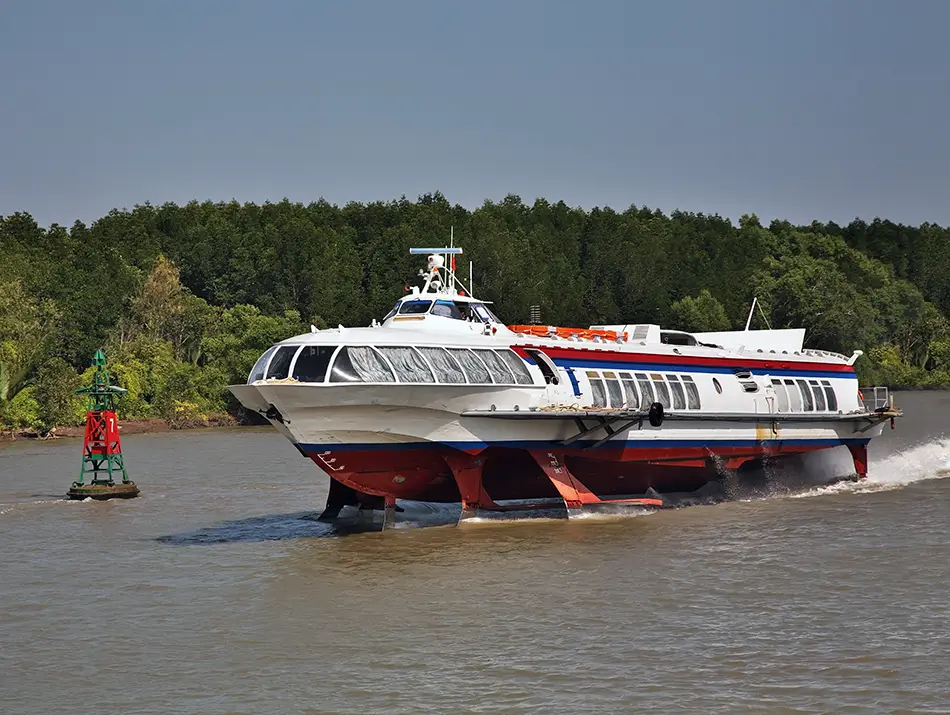 Hydrofoil boat traveling from Ho Chi Minh City to Vung Tau, illustrating one of the main options for how to get to Vung Tau.