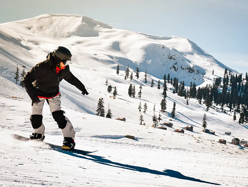 Skier carving at Goderdzi in Georgia.