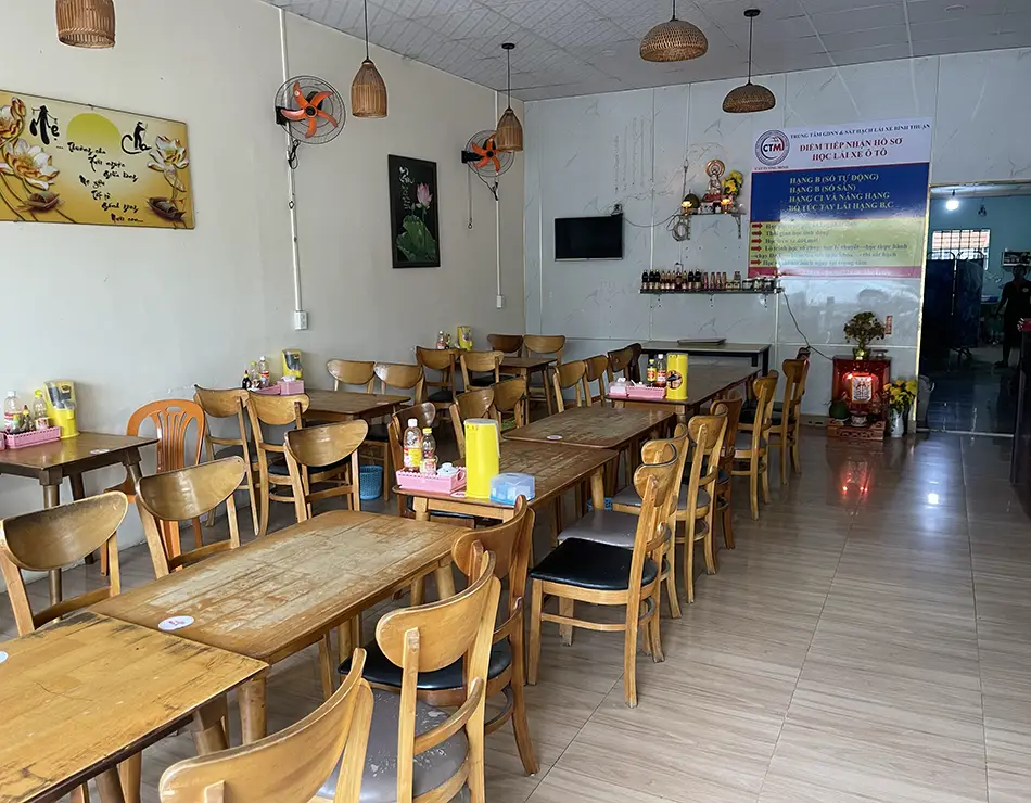 Simple dining room at Phap Duyen, one of the vegetarian restaurants in Mui Ne.