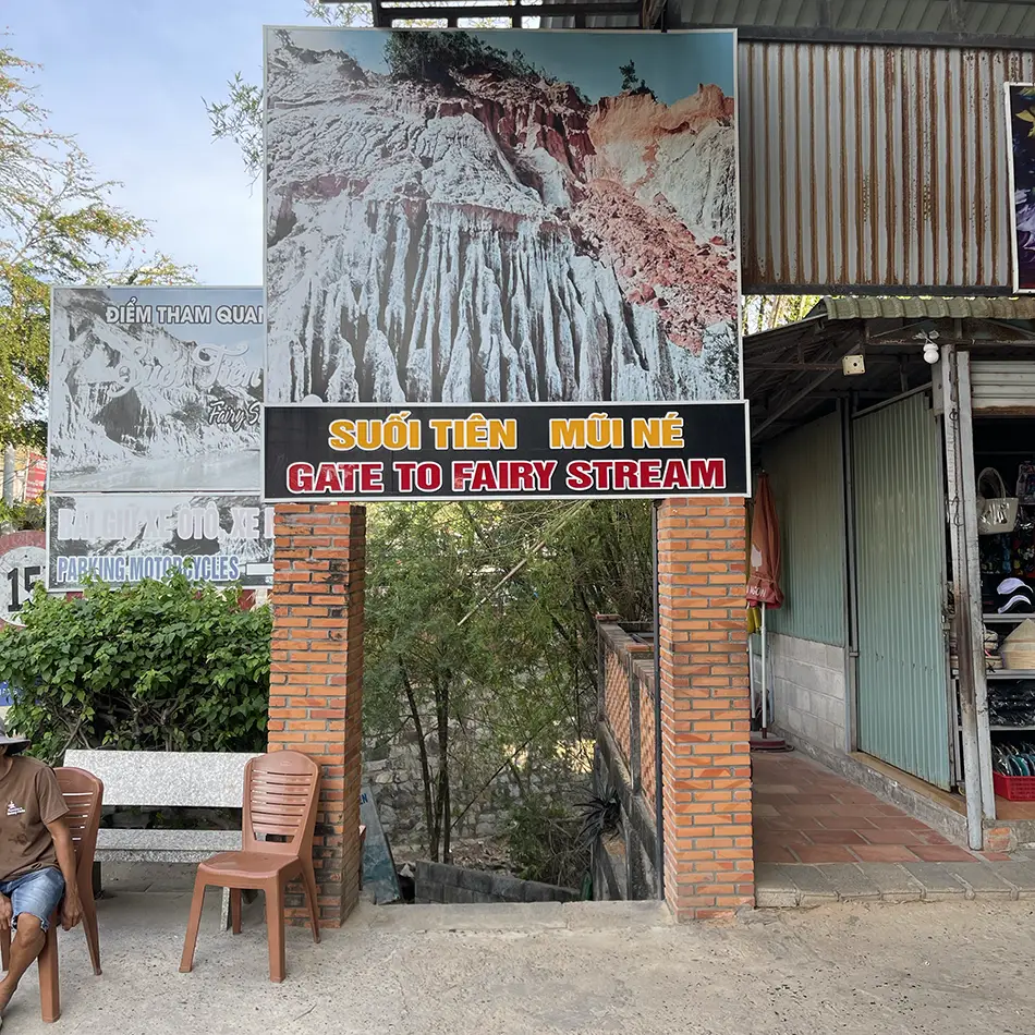 Decorative entrance gate to Fairy Stream (Suoi Tien) in Mui Ne