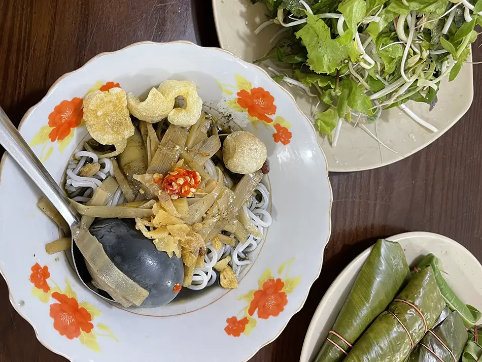 A bowl of famous Pleiku stink crab noodle soup.